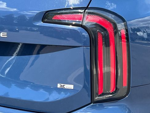 Used 2023 Kia Telluride SX X-Line AWD/4WD image 17
