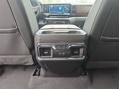 Used 2023 Chevrolet Silverado 1500 High Country w/ Technology Package image 21