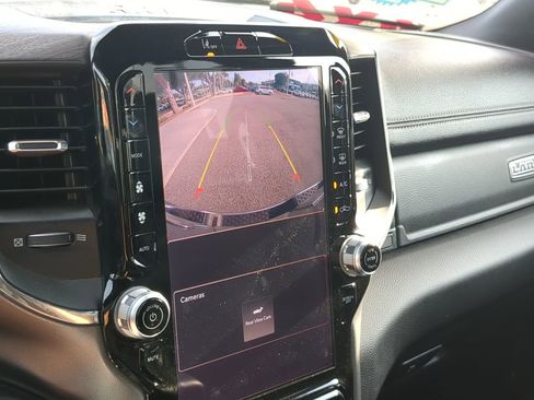 Used 2025 RAM 1500 Laramie image 17