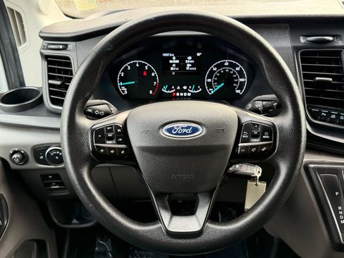 Used 2024 Ford Transit 250 Medium Roof w/ Load Area Protection Package image 12