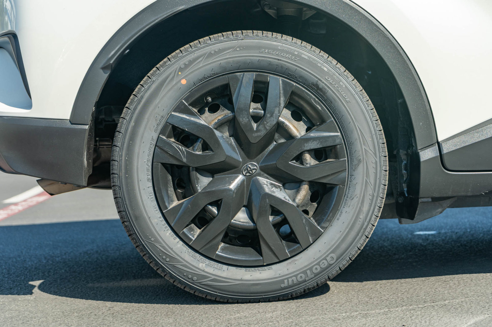 Certified 2021 Toyota C-HR LE FWD image 11