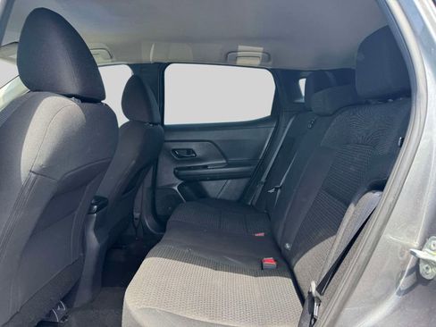 Used 2025 Nissan Kicks S FWD image 11