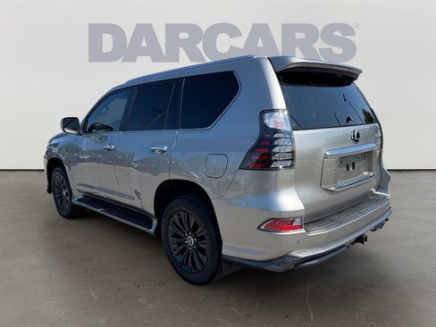 Used 2023 Lexus GX 460 Luxury w/ Sport Design Package AWD/4WD image 4