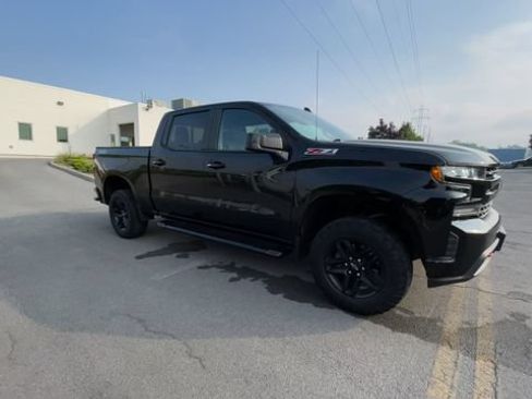 Used 2020 Chevrolet Silverado 1500 LT Trail Boss AWD/4WD image 2