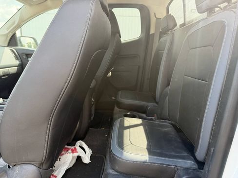 Used 2021 Chevrolet Colorado Z71 AWD/4WD image 6