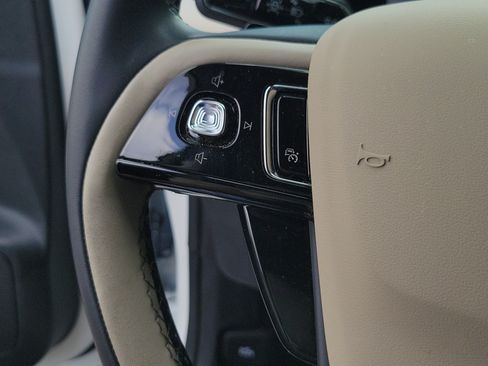 Used 2025 Lincoln Corsair FWD image 27