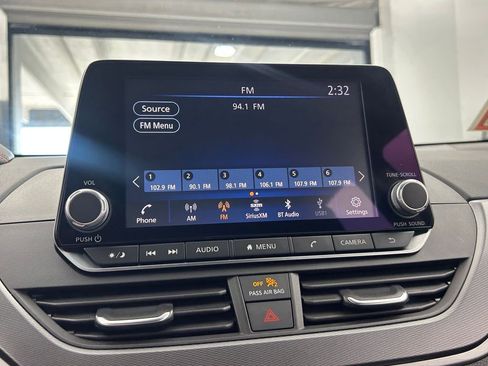 Used 2024 Nissan Altima 2.5 SR image 16