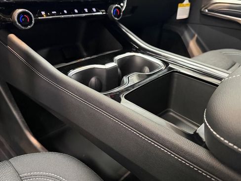 New 2026 Chevrolet Traverse LT w/ Midnight/Sport Edition image 12