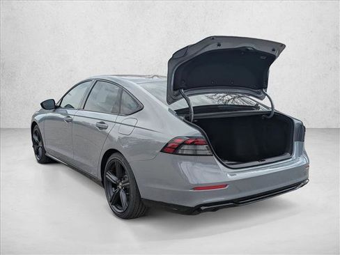 Certified 2025 Honda Accord Sport image 9