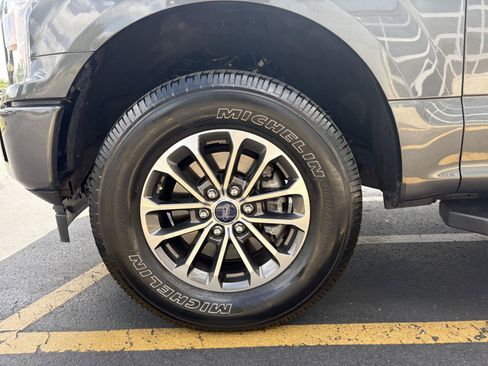 Used 2019 Ford F150 XL w/ Equipment Group 101A Mid AWD/4WD image 26