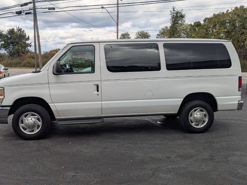 Used 2011 Ford E-350 and Econoline 350 XLT image 15