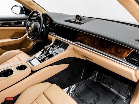 Used 2022 Porsche Panamera Turbo S AWD/4WD image 12