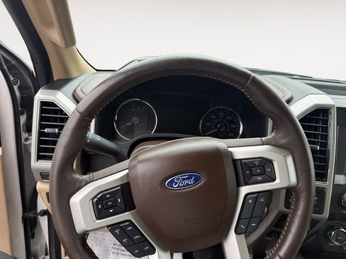 Used 2019 Ford F150 Lariat AWD/4WD image 9
