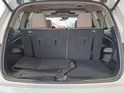 Used 2020 Honda Pilot Touring image 30