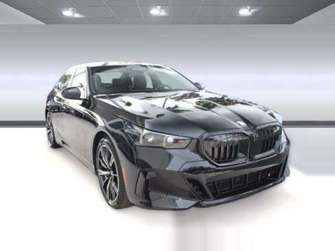 New 2026 BMW 530i w/ M Sport Package image 7