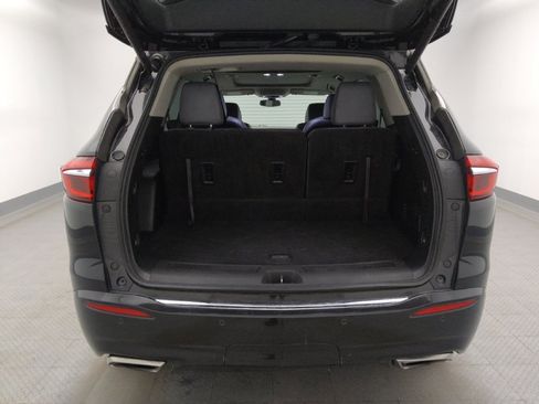 Used 2020 Buick Enclave Essence w/ Sport Touring Edition FWD image 29