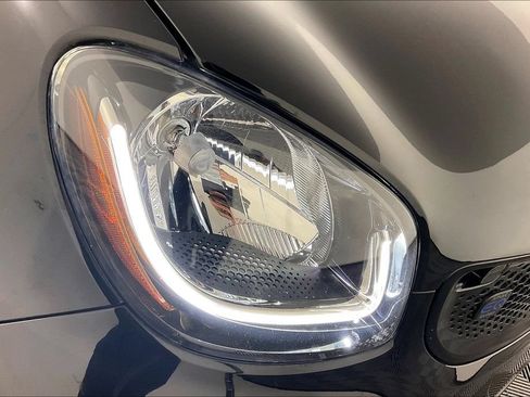 Used 2019 smart fortwo electric drive w/ Sport Package RWD image 19