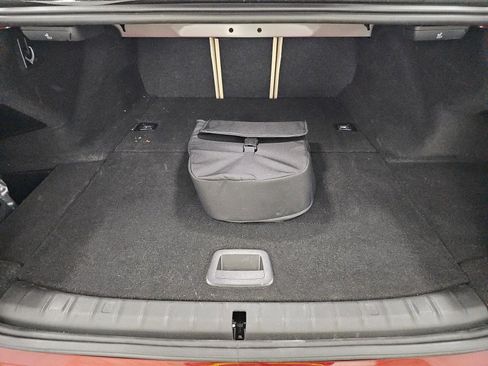 Used 2023 BMW 530e xDrive w/ Premium Package image 16