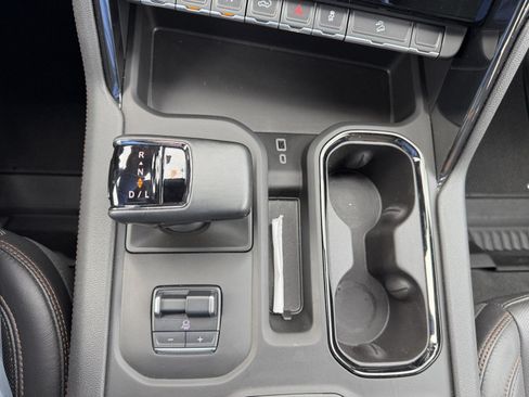 Certified 2024 GMC Sierra 1500 AT4 w/ Technology Package AWD/4WD image 23