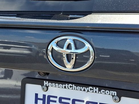Used 2024 Toyota RAV4 LE AWD/4WD image 31