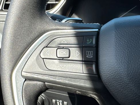 New 2025 Jeep Grand Cherokee L Laredo image 22