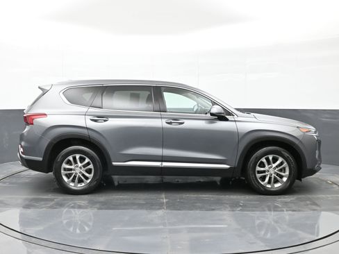 Used 2019 Hyundai Santa Fe SEL image 9