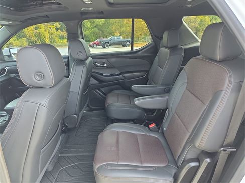 Certified 2023 Chevrolet Traverse High Country w/ LPO, Floor Liner Package image 26