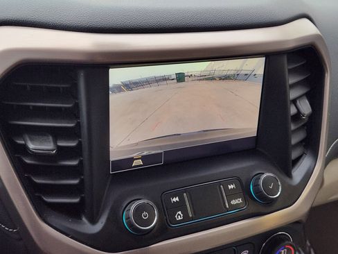 Used 2023 GMC Acadia Denali image 17