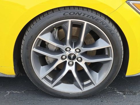 Used 2016 Ford Mustang GT Premium w/ Equipment Group 401A RWD image 18