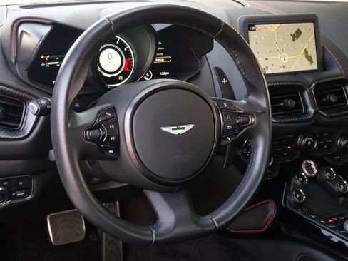 Used 2020 Aston Martin V8 Vantage Coupe RWD image 11