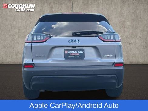 Used 2019 Jeep Cherokee Latitude Plus w/ Cold Weather Group AWD/4WD image 7