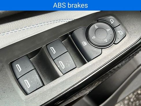 Certified 2024 Chevrolet Trax LT w/ LT Convenience Package image 19