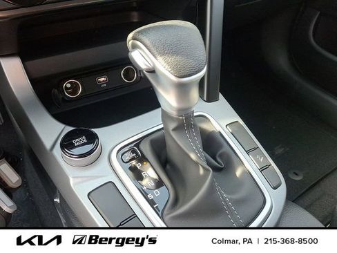 New 2026 Kia Seltos LX FWD image 12