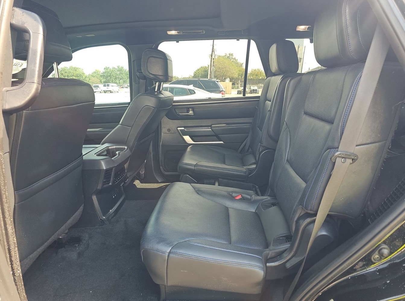 Used 2024 Toyota Sequoia Platinum AWD/4WD image 8