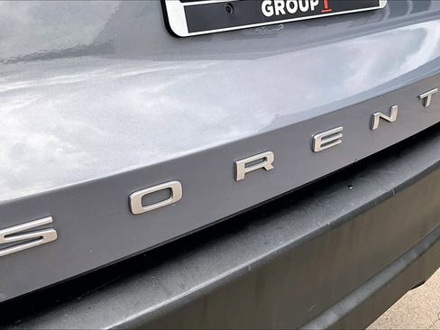 Used 2022 Kia Sorento LX FWD image 30