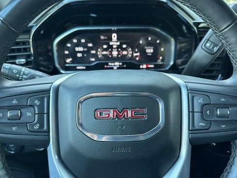 Used 2025 GMC Sierra 1500 SLT image 36