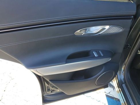 Used 2025 Genesis GV70 2.5T w/ Sport Prestige Package image 17