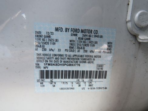 Used 2023 Ford Explorer XLT w/ Equipment Group 202A image 39