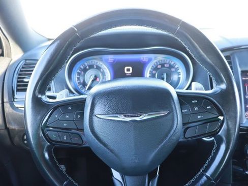 Used 2022 Chrysler 300 S image 18
