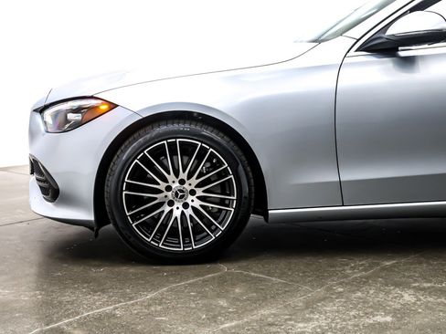 Used 2022 Mercedes-Benz C 300 Sedan image 11