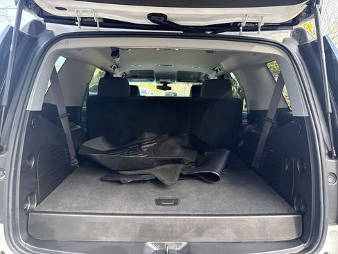 Used 2015 GMC Yukon SLE image 19