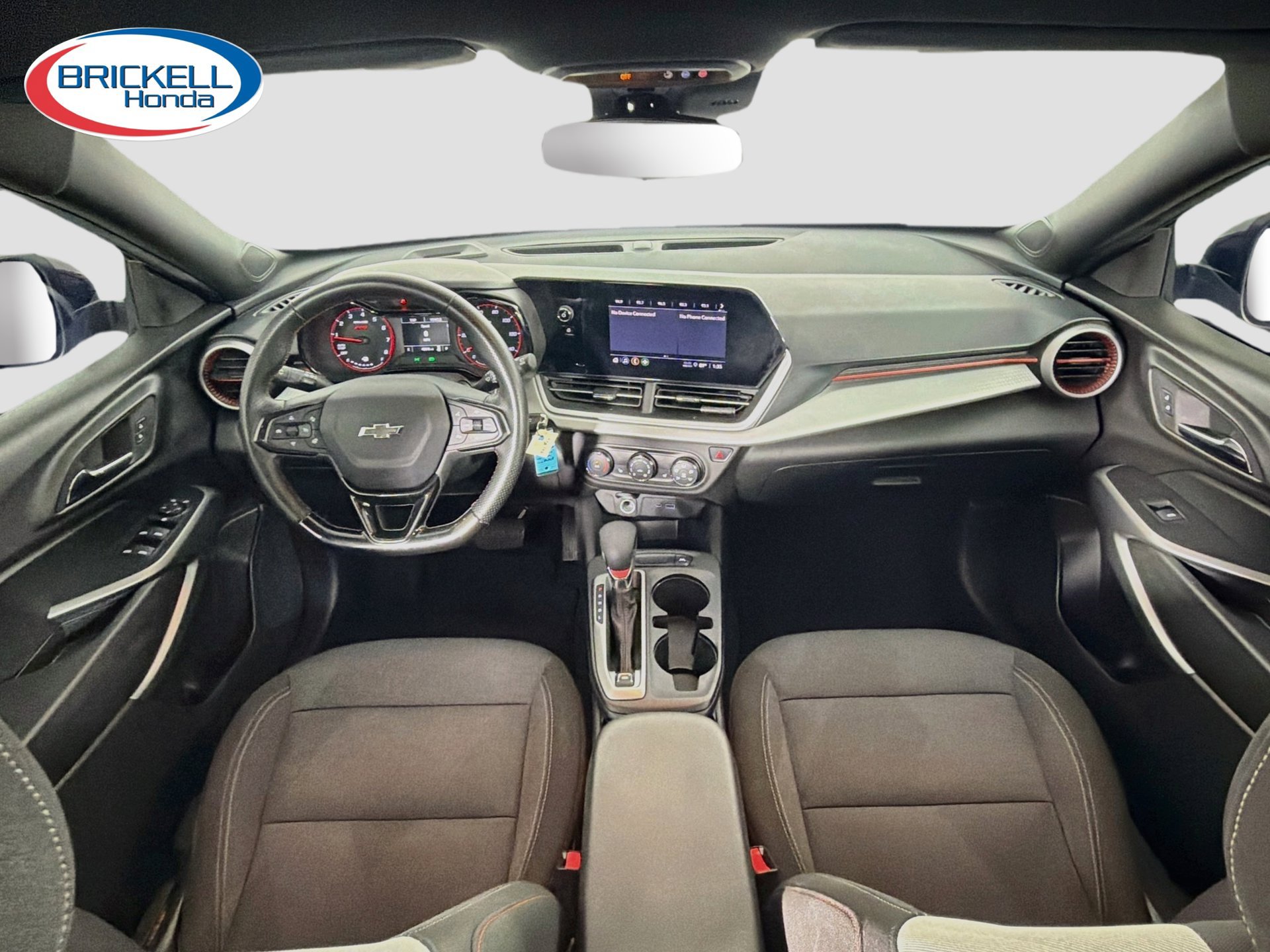 Used 2024 Chevrolet Trax RS FWD image 16