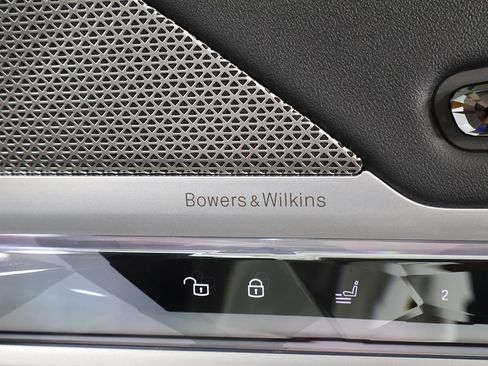 Used 2023 BMW 760i xDrive w/ Parking Assistance Package image 59