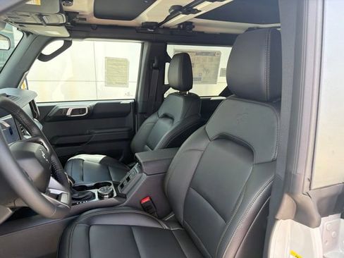 New 2026 Ford Bronco Badlands AWD/4WD image 14