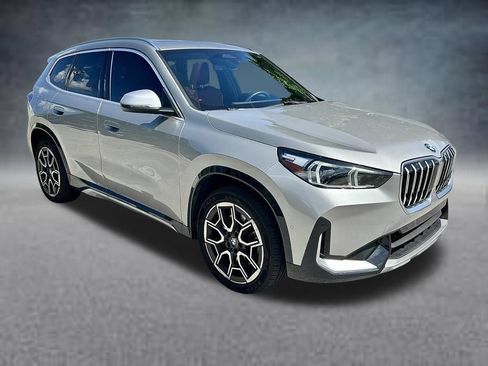 Used 2024 BMW X1 xDrive28i w/ Convenience Package AWD/4WD image 3
