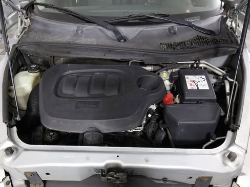 Used 2010 Chevrolet HHR LT image 36