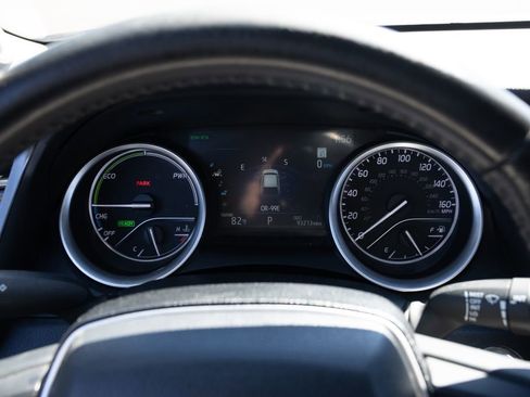 Used 2023 Toyota Camry XLE w/ Navigation Package image 12