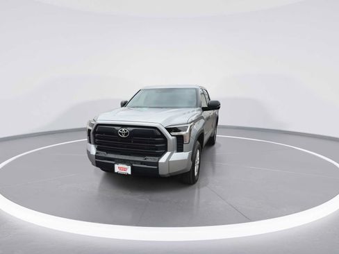 New 2026 Toyota Tundra SR5 AWD/4WD image 3