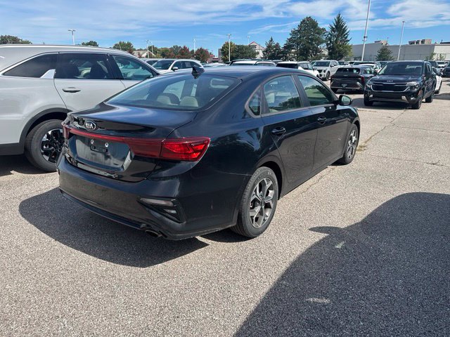 Used 2019 Kia Forte LXS FWD image 3