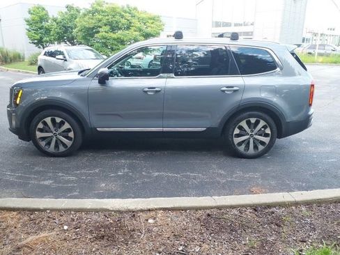 Used 2020 Kia Telluride EX w/ EX Premium Package FWD image 7